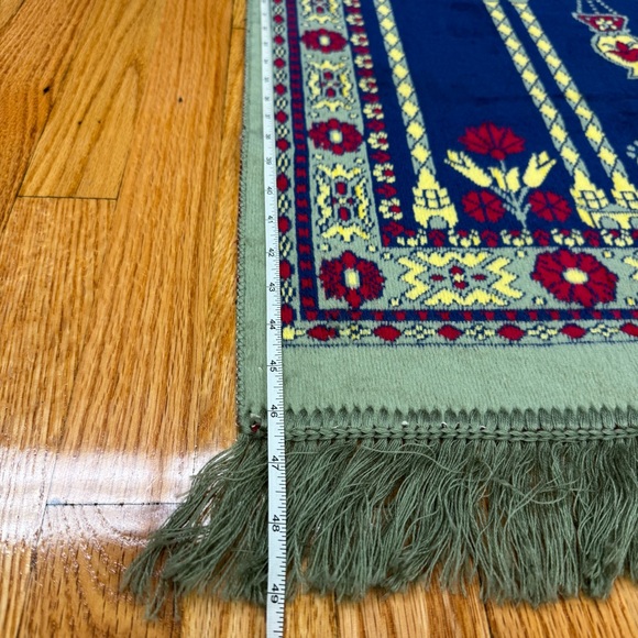 Vintage Saudi Arabian Blue and Green Prayer Rug with Fringe Edge - Picture 6 of 11